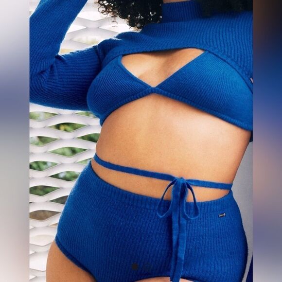 SavageX Fenty Size L knit bralette tie in the back and adjustable straps. NWT - Picture 3 of 4